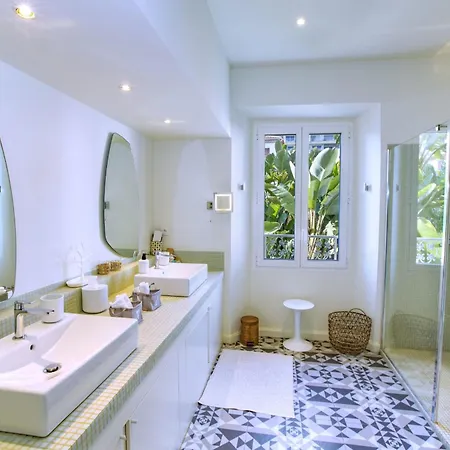 The Ideal Waterfront Vacation In * Ajaccio (Corsica)